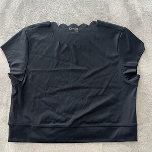 Aerie Black Scallop Edge Workout Cropped Shirt